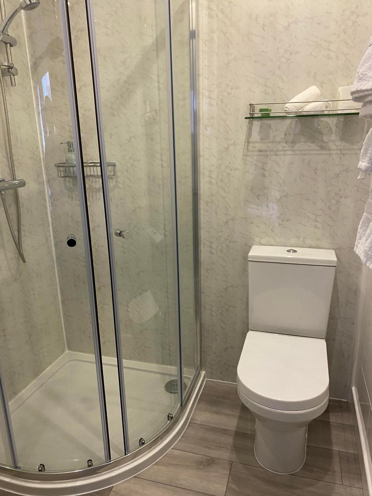 קייל אוף לוכאלש Creag Dubh Bed & Breakfast מראה חיצוני תמונה
